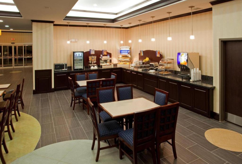 Holiday Inn Express Hotel & Suites Austin South - Buda By Ihg Bagian luar foto